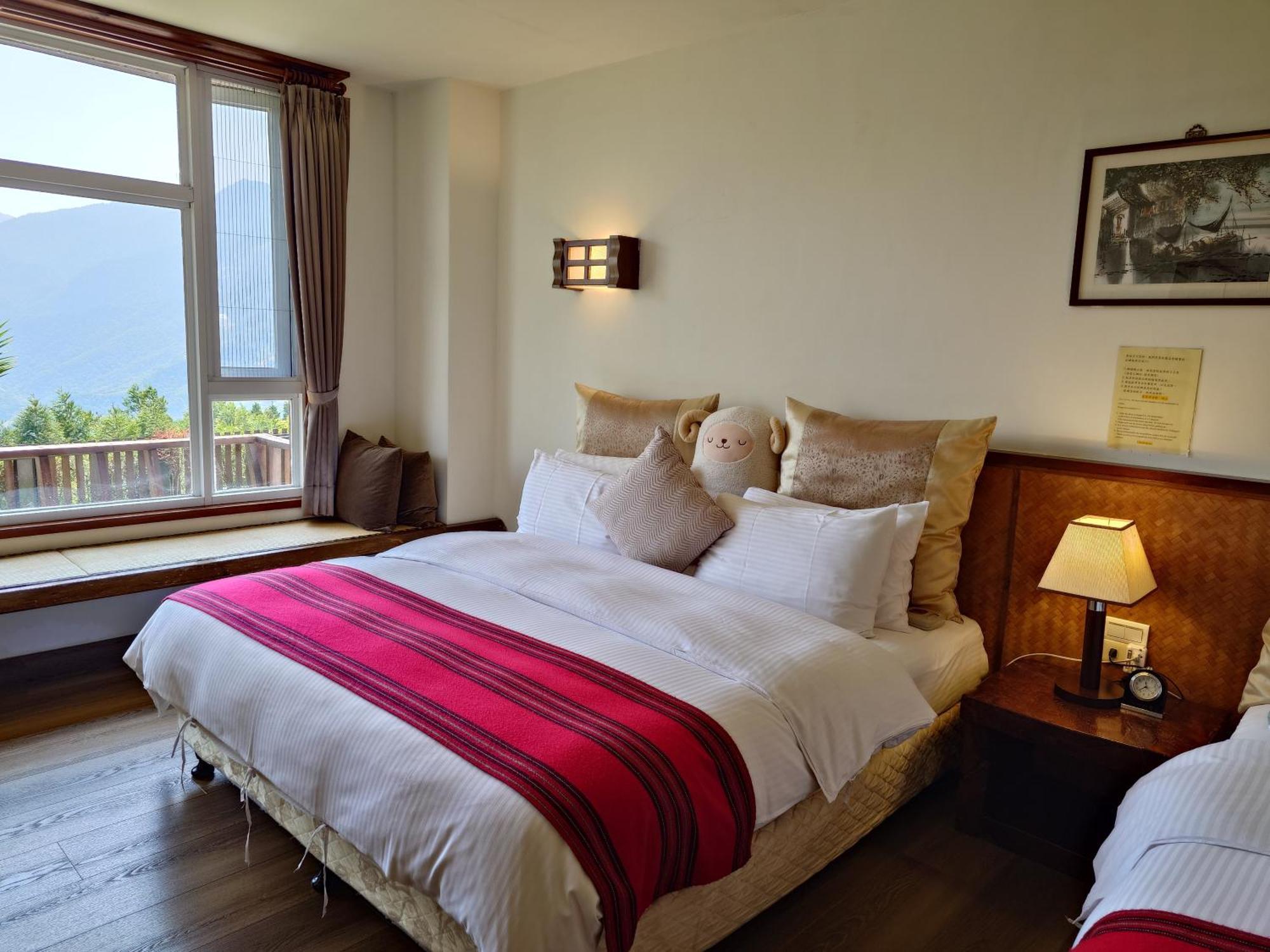 ไอ-ธิงค์ รีสอร์ต Bed & Breakfast เหรินอ้าย ภายนอก รูปภาพ